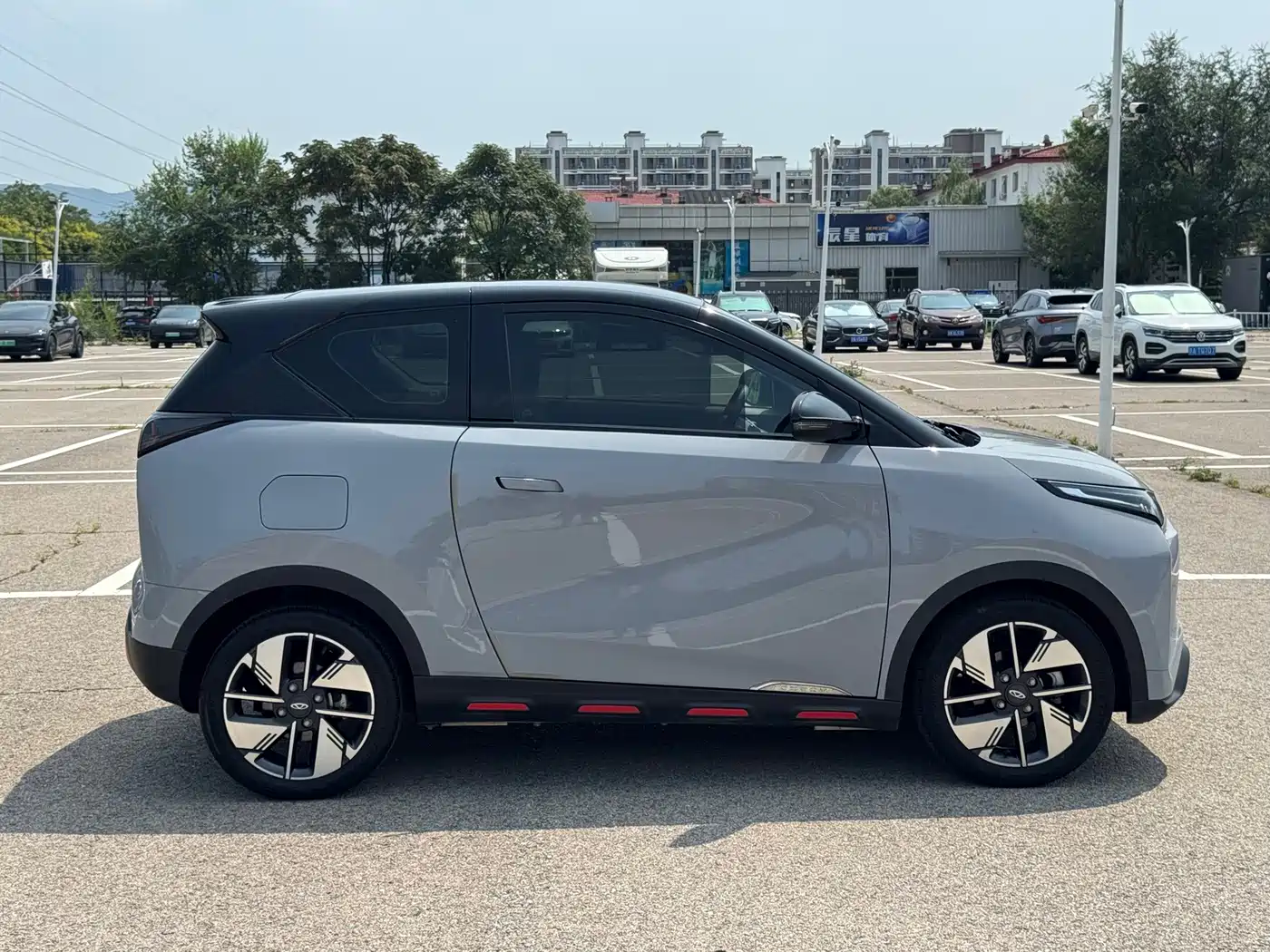 Chery New Energy Chery Wujie Pro 2023 2022 301km Monster Edition NCM 30.6kWh