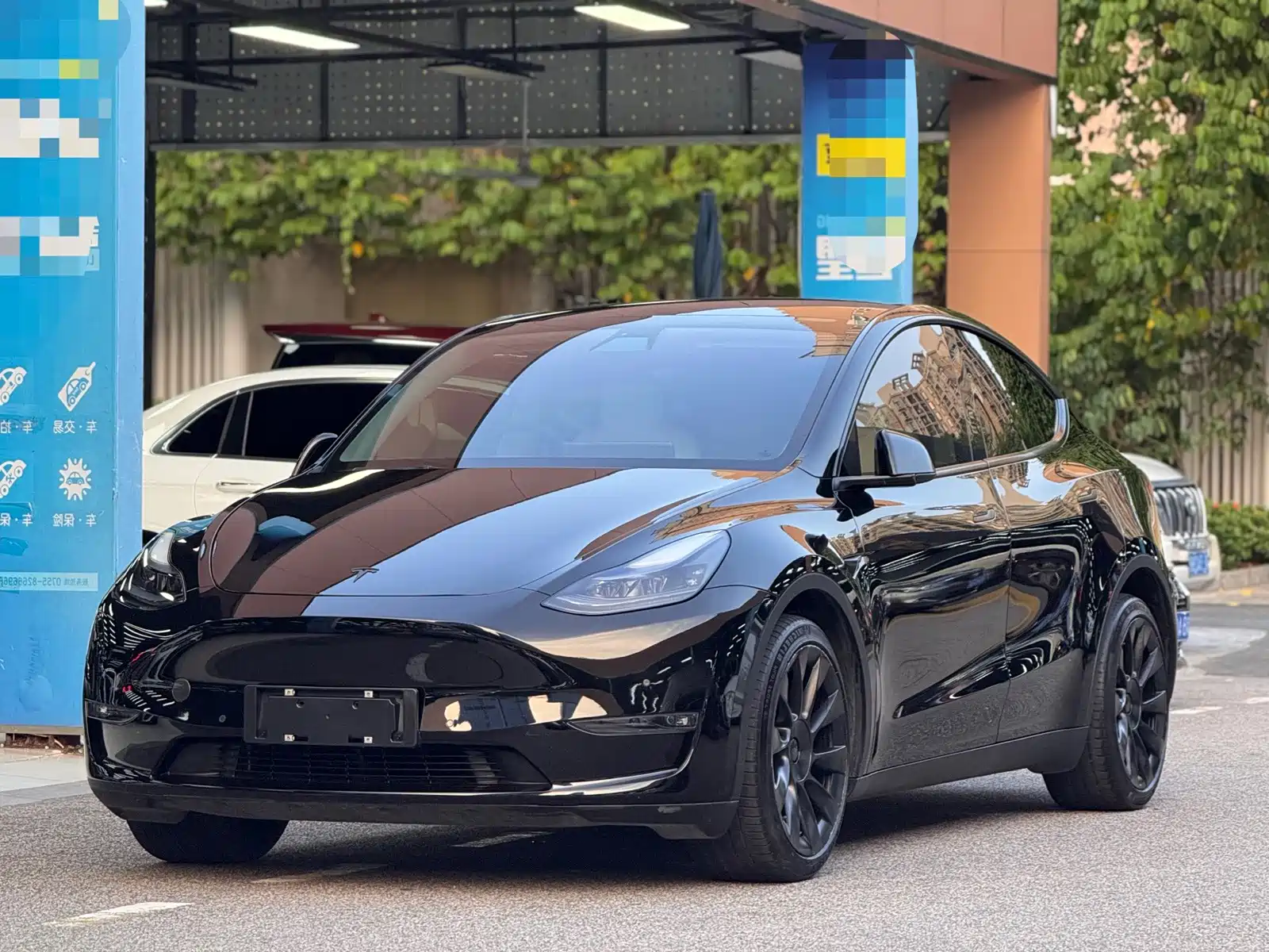 Фото 1 - Tesla Model Y