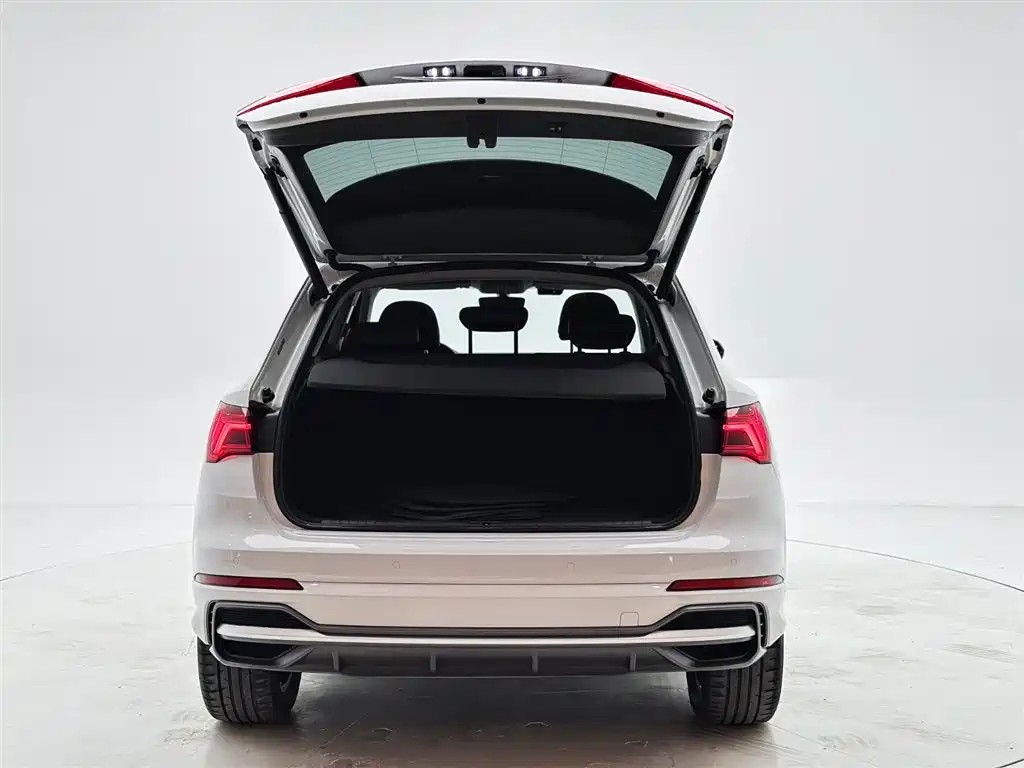 Audi Q3 2023 35 TFSI Fashion Dynamic (1.4T) фото 8