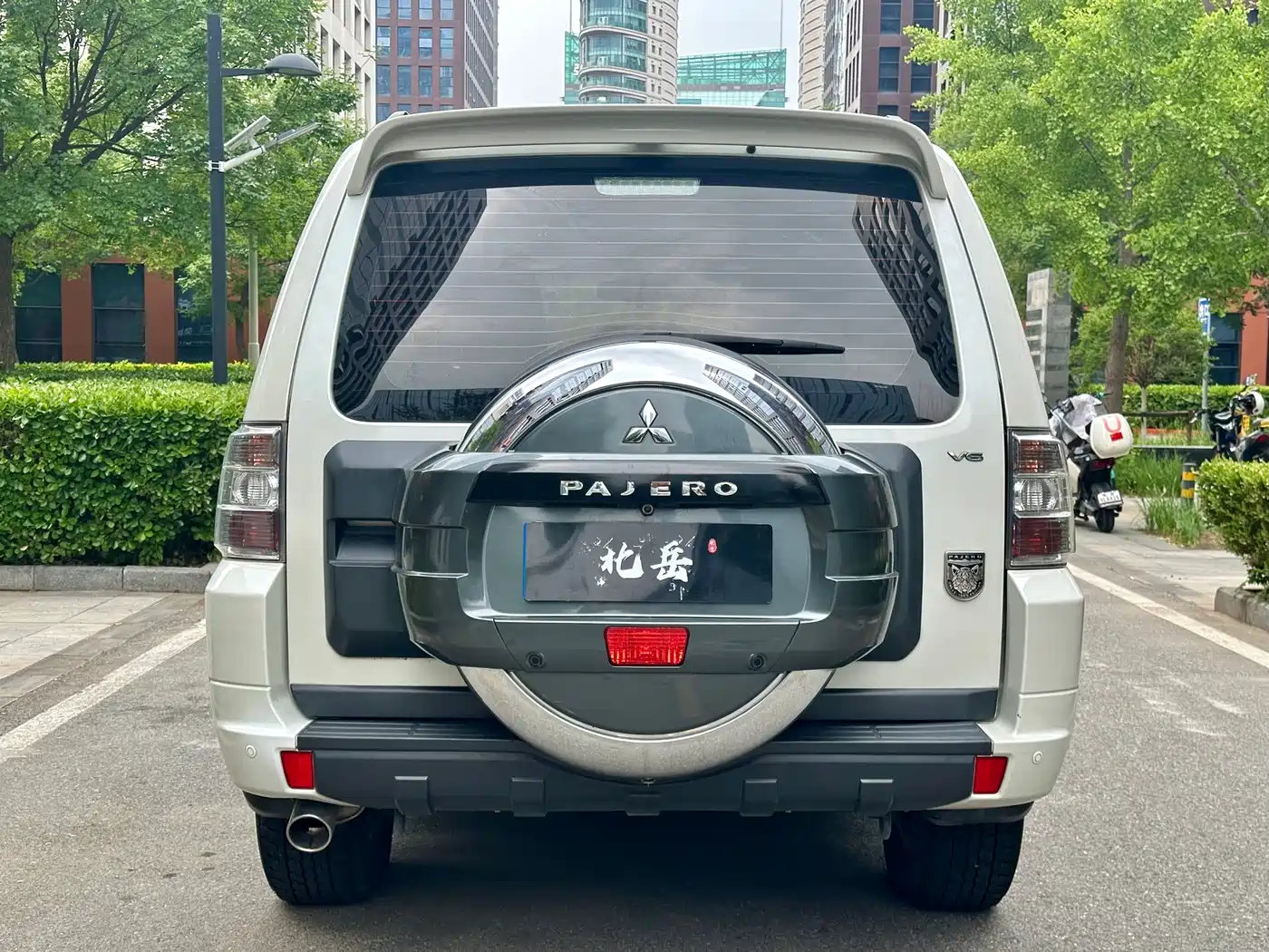 Mitsubishi Pajero (Import) 2019 3.0L Auto Standard Version фото 6