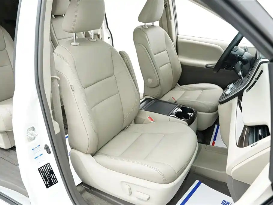 Toyota Sienna 2016 2015 3.5L 4WD L