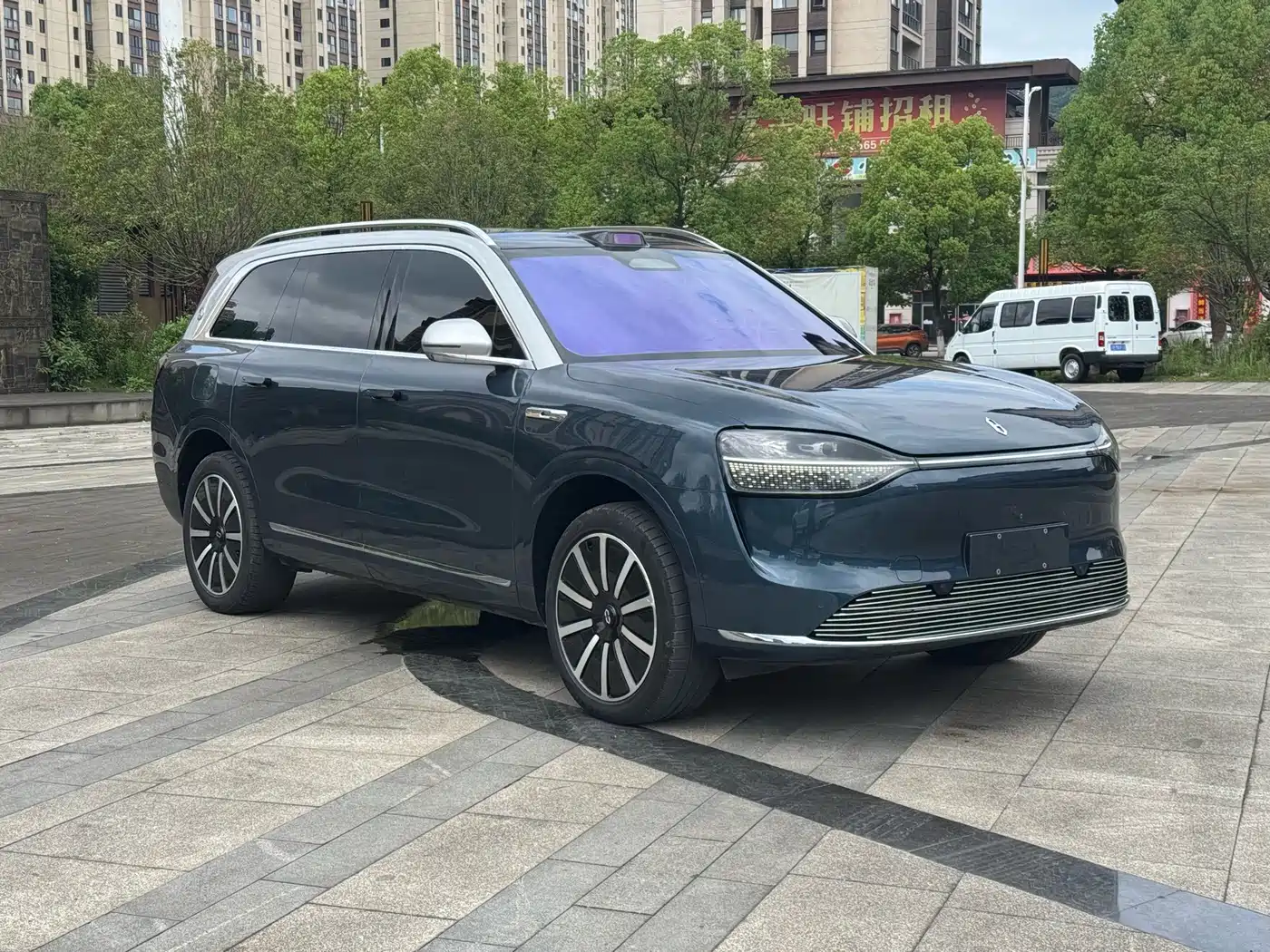 AITO Wenjie AITO M9 2024 Extended Range Ultra 42kWh 6-Seater фото 3