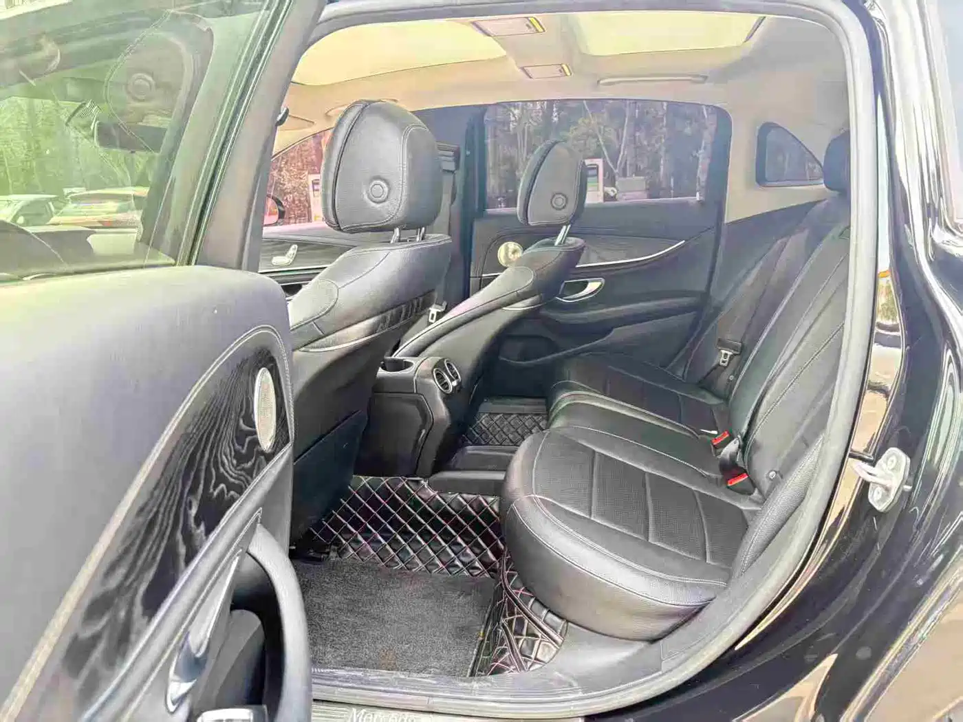 Mercedes-Benz E-Class 2019 E 260 L Sport фото 6