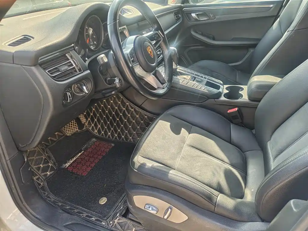 Porsche Macan 2020 Macan 2.0T фото 9