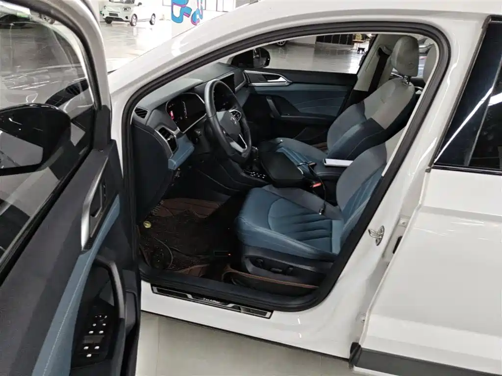 Volkswagen Tharu 2023 300TSI 2WD Full Moon Edition фото 16