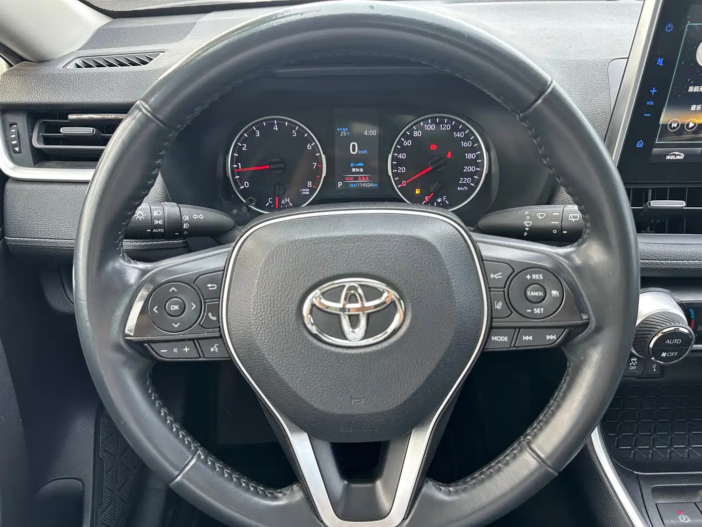 Toyota Wildlander 2022 2.0L CVT FWD Luxury Edition фото 11