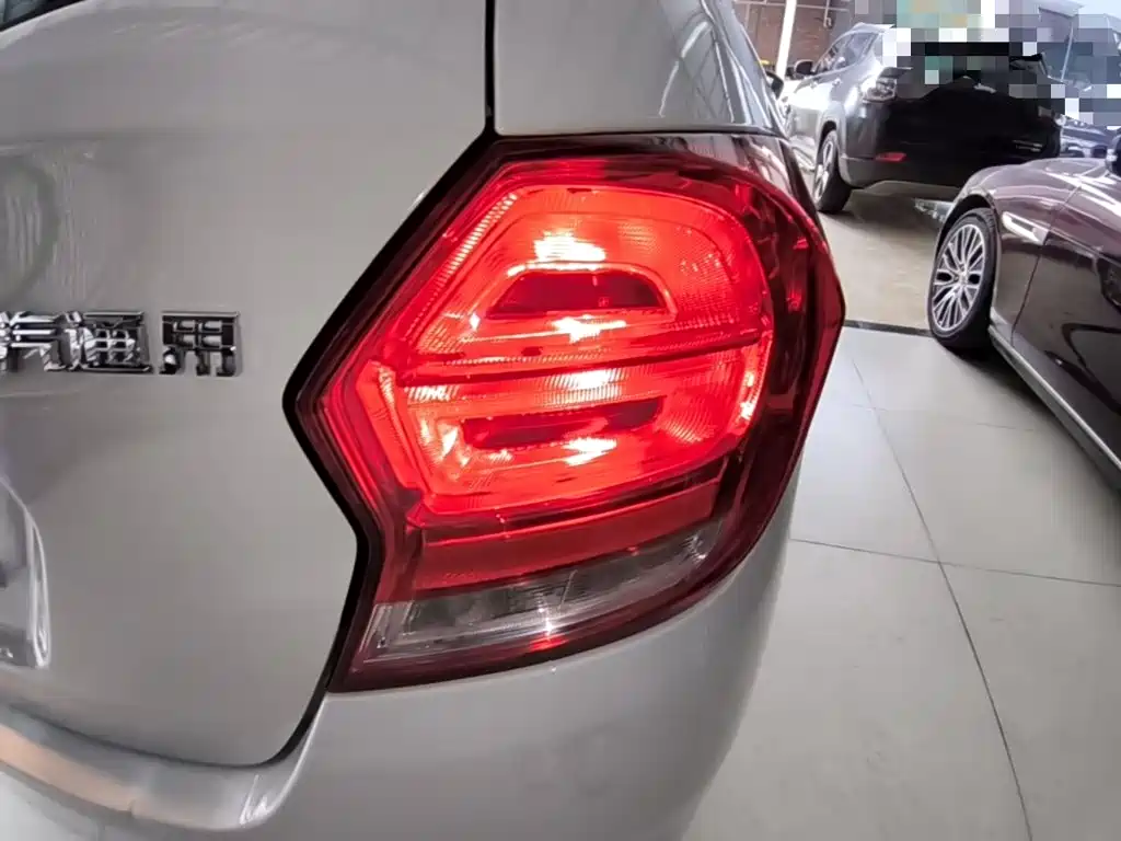 Chevrolet Lova RV 2019 2018 1.5L Automatic Smart