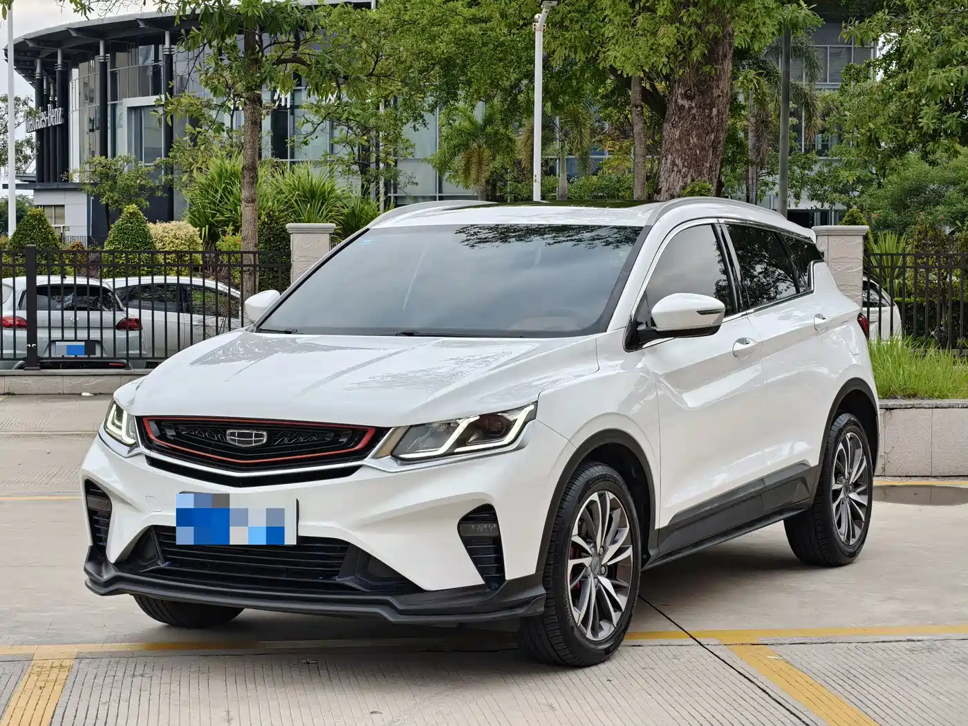 Фото 1 - Geely Binyue