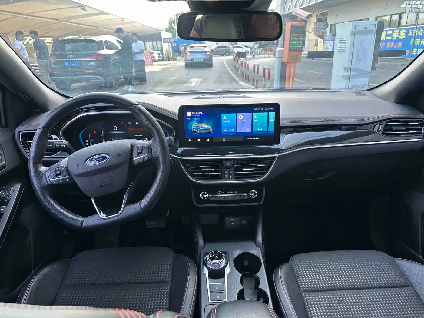 Ford Focus 2022 2021 Sedan EcoBoost 180 Auto ST Line