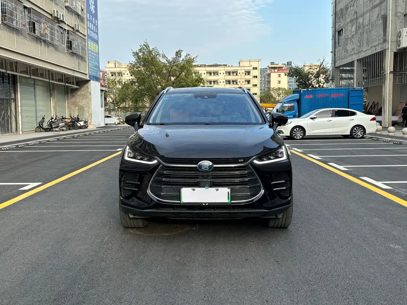 BYD Tang New Energy 2018 DM 2.0T Full-time 4WD Smart Connect Creation Edition 5-seater China V фото 2