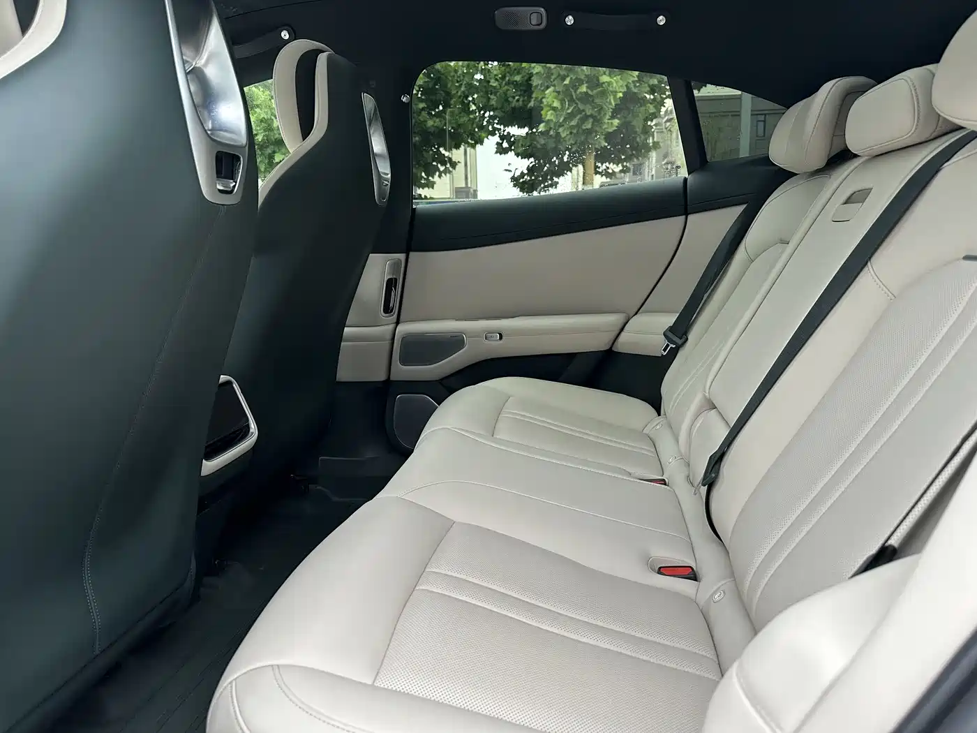 Xiaomi Auto Xiaomi YU7 2025 Extended Range RWD Edition фото 7