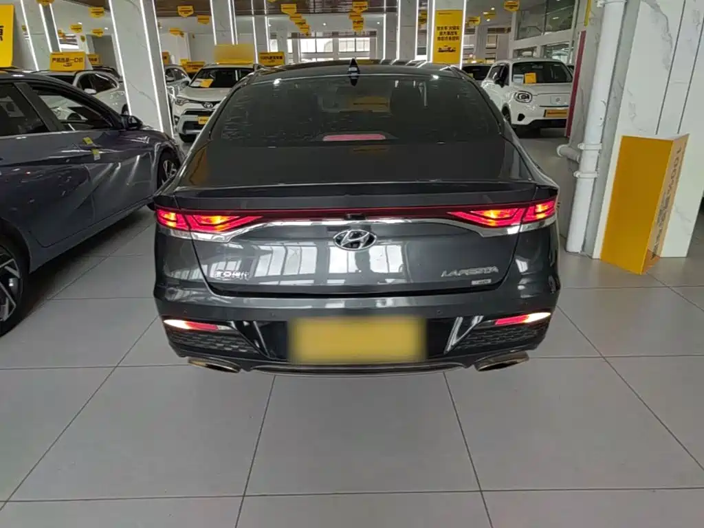 Photo 6 - Hyundai Lafesta