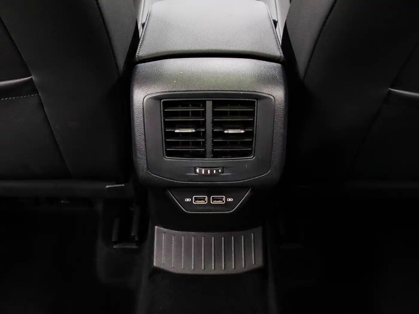 Volkswagen T-ROC 2022 280TSI DSG 2WD Elite PLUS фото 17