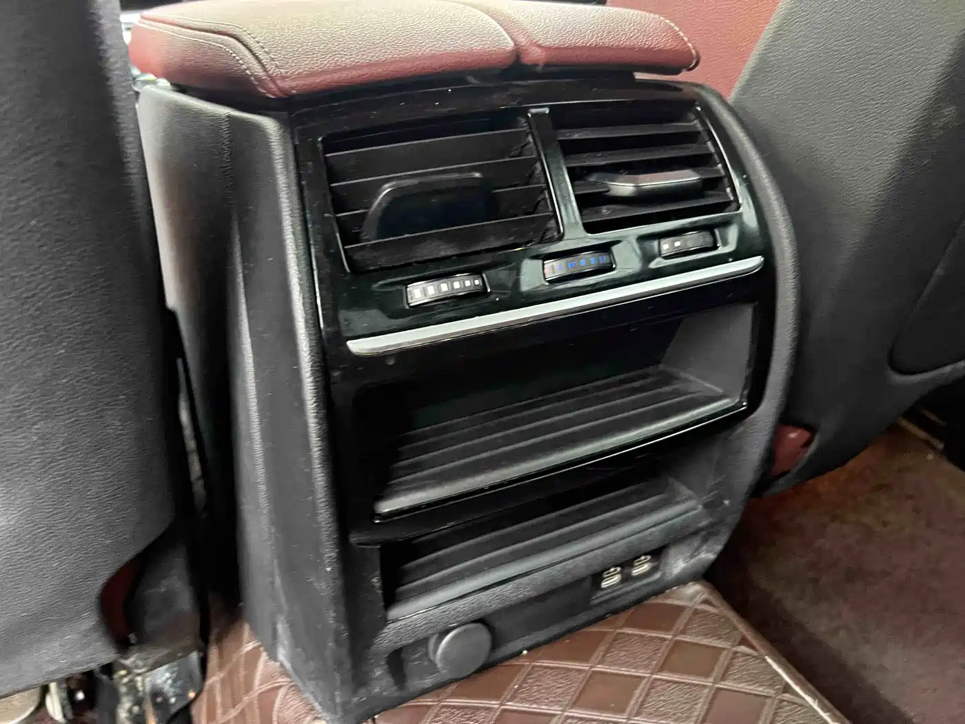 BMW 5 Series 2022 530Li Leading M Sport Package фото 13