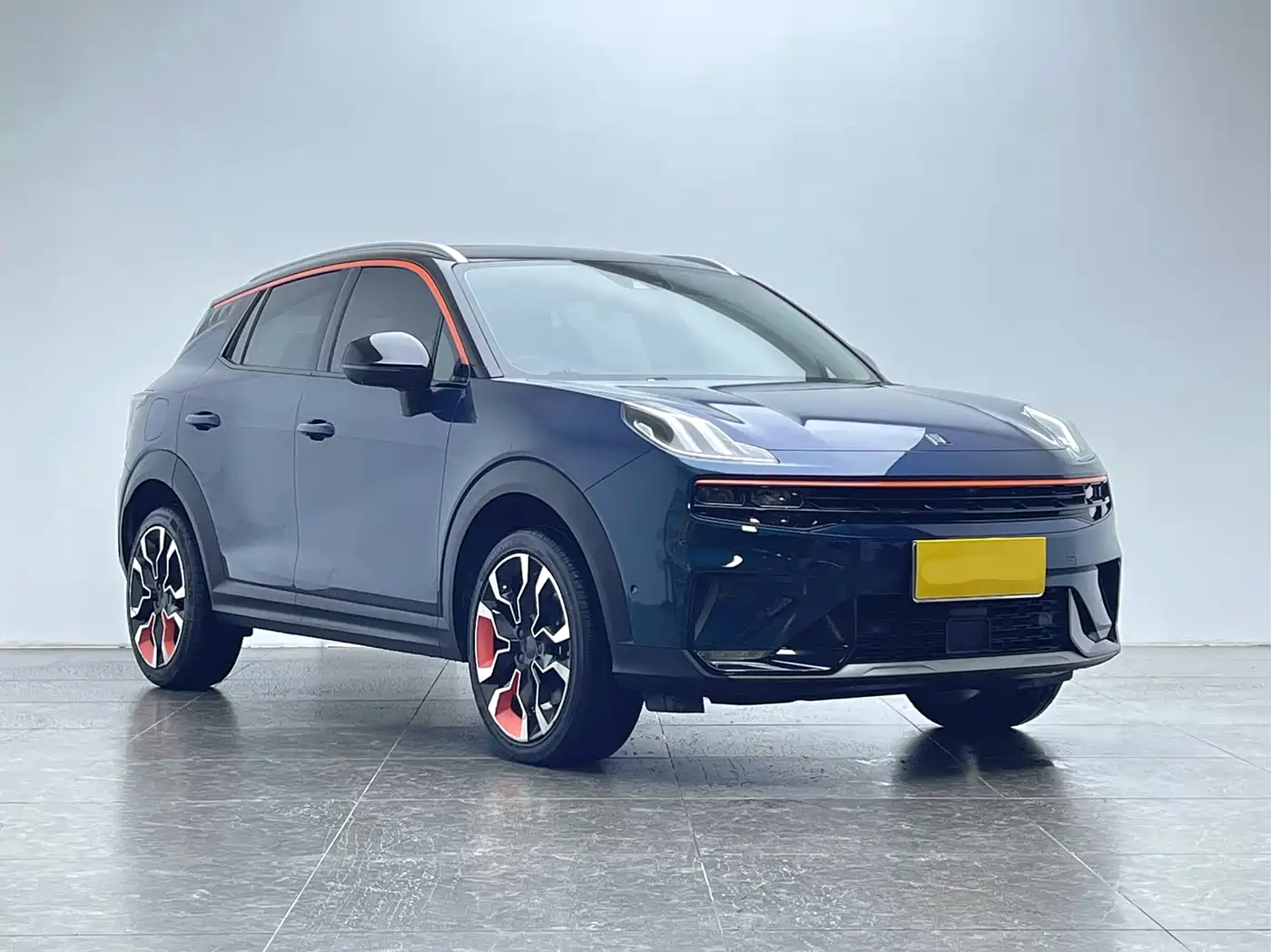 Lynk & Co 06 2020 1.5T Halo фото 3