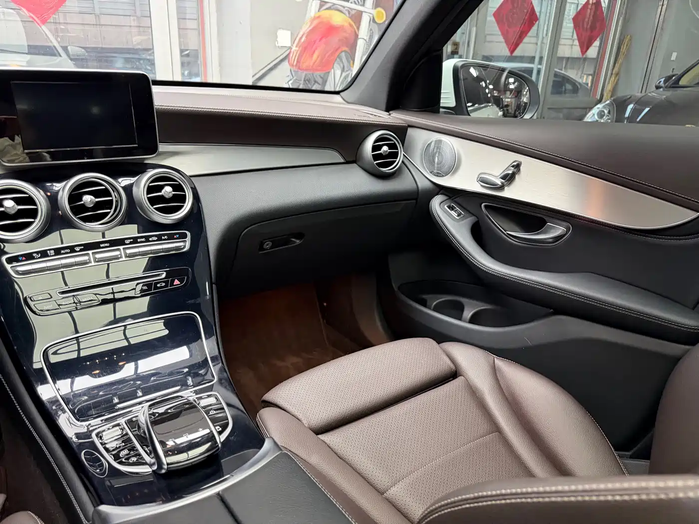 Mercedes-Benz GLC 2016 GLC 200 4MATIC фото 21
