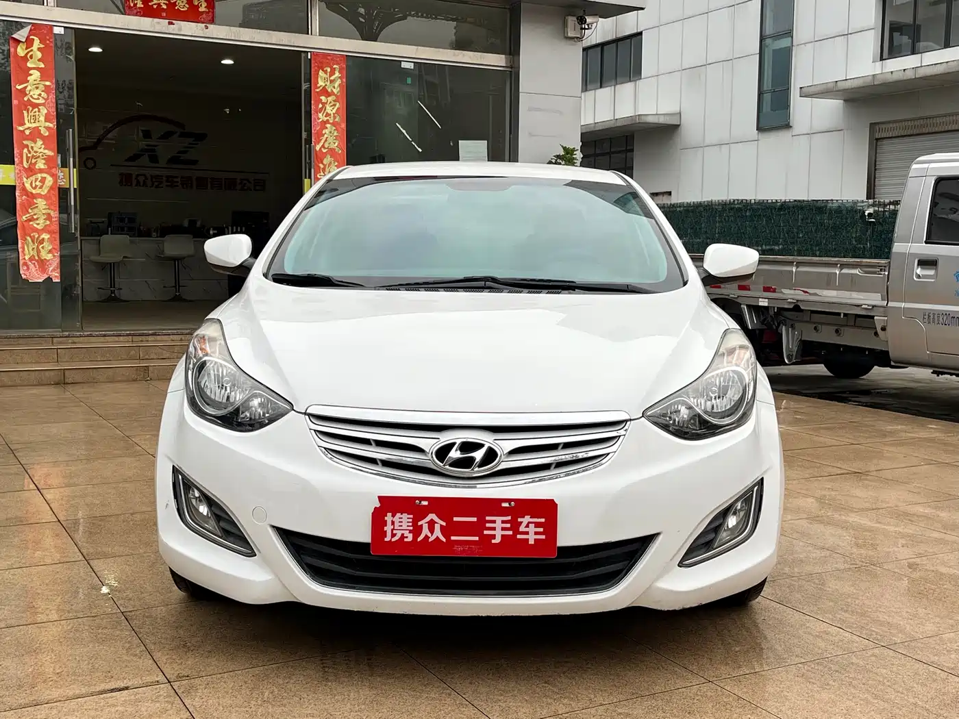 Hyundai Langdong 2012 1.6L Automatic Fashion фото 3