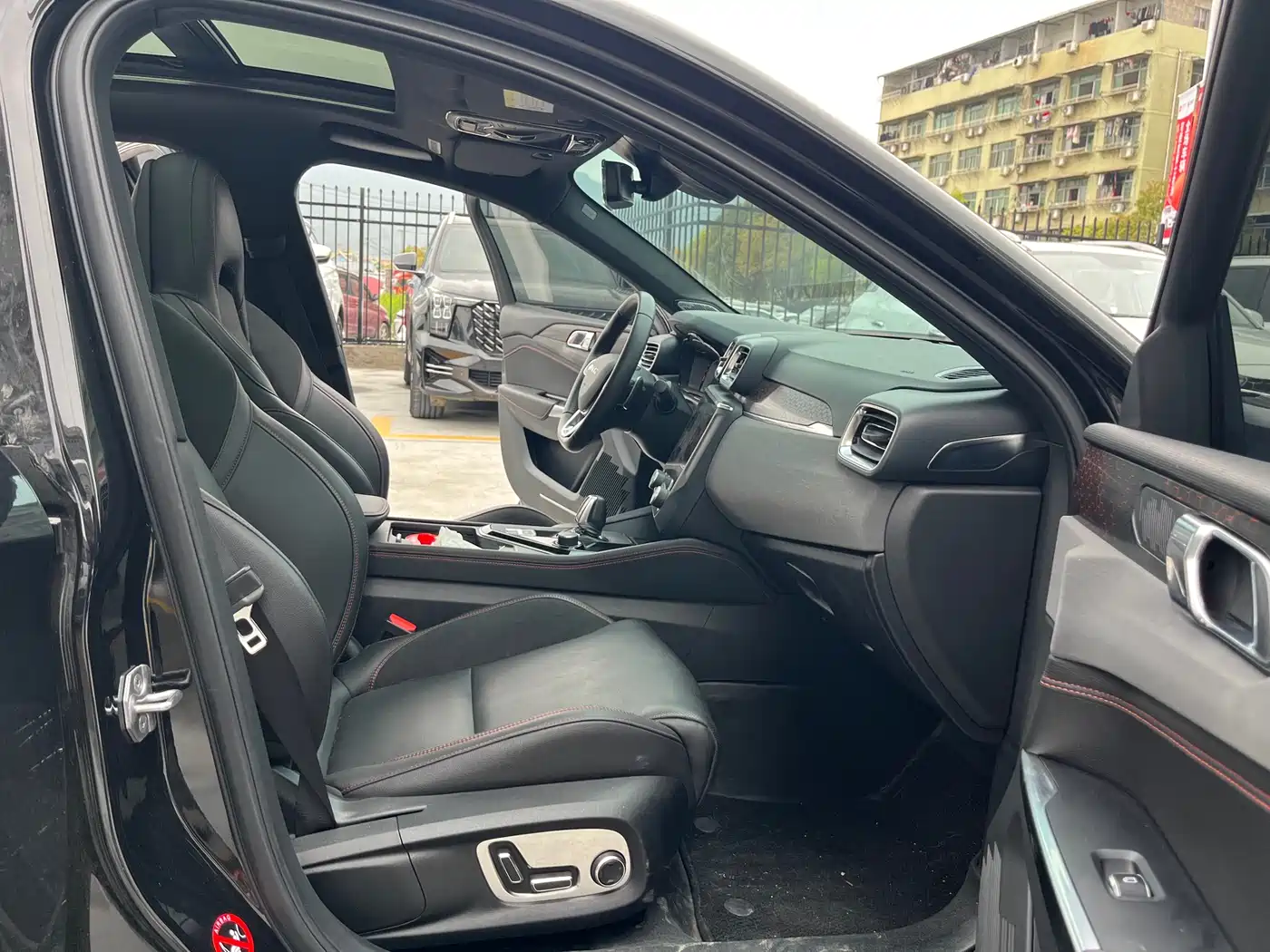 Lynk & Co 03 2019 2.0TD Auto Power Pro Version фото 9