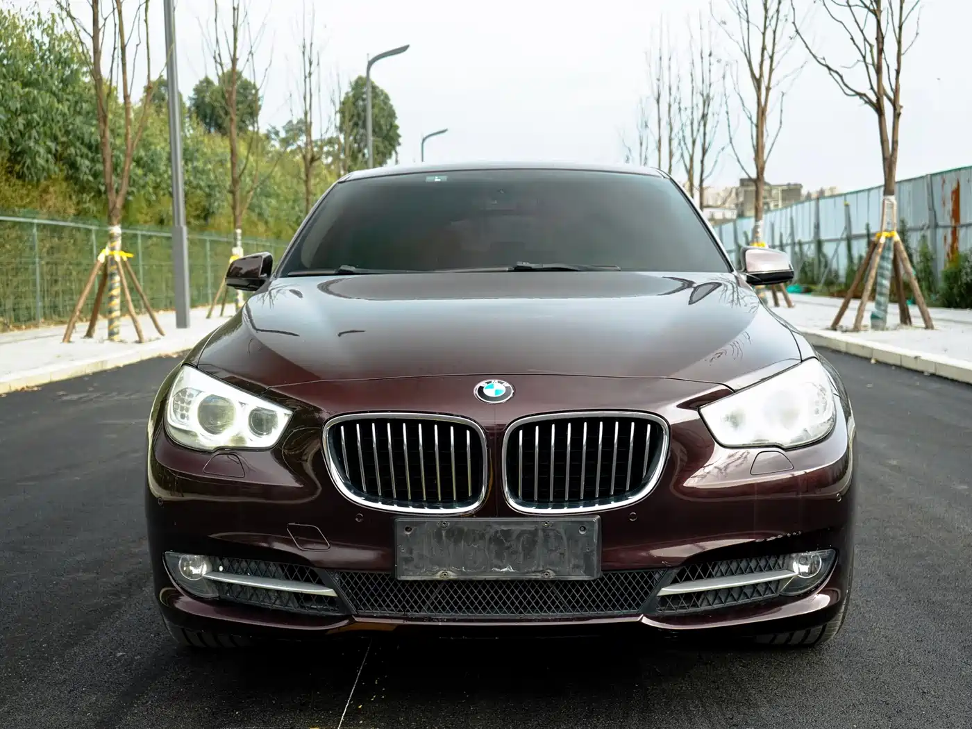 BMW 5 Series GT 2011 535i Elegance фото 2