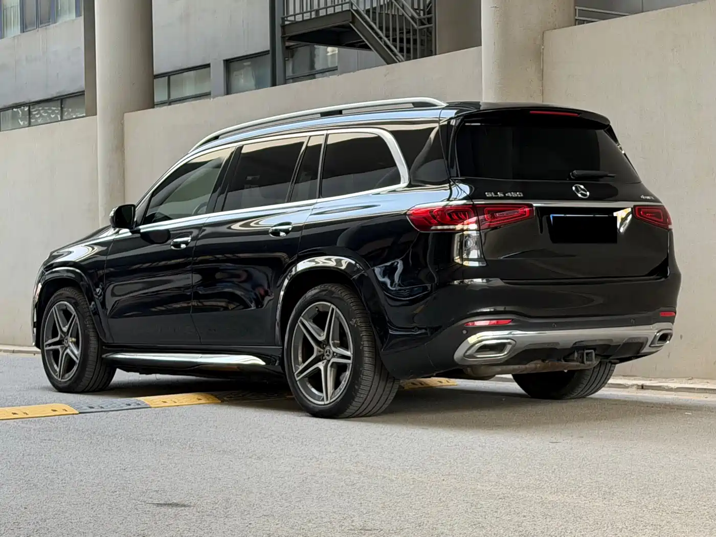 Mercedes-Benz GLS 2023 GLS 450 4MATIC Luxury Edition фото 4