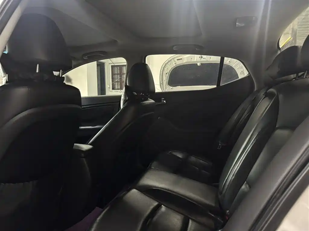 Kia K5 2014 2.0L Automatic LUXURY фото 18