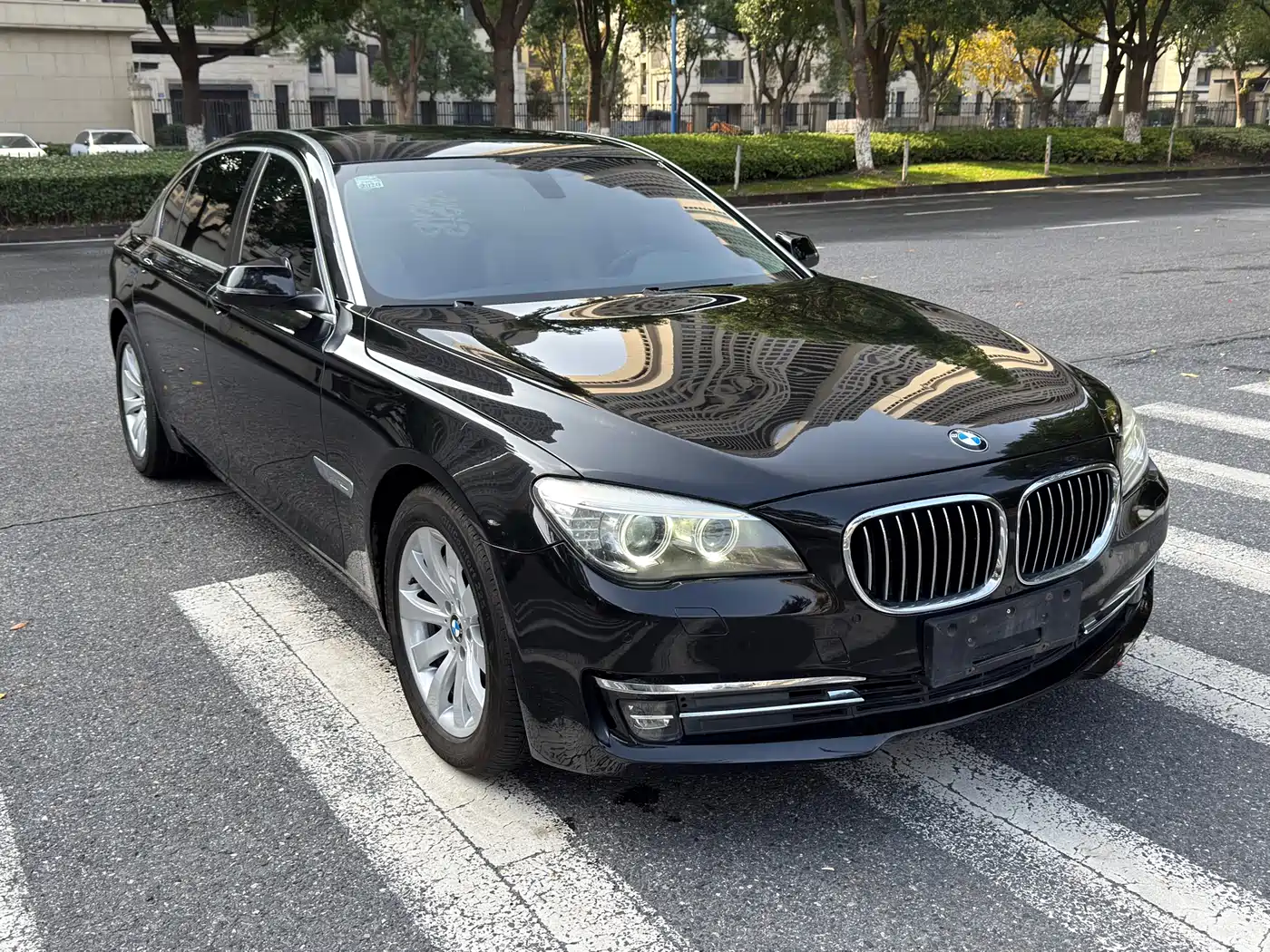BMW 7 Series 2013 Model 730Li Leading фото 3