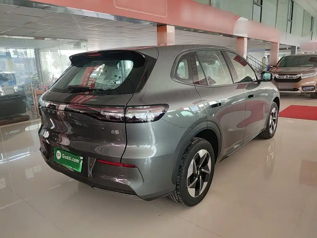 Geely Galaxy Galaxy E5 2026 2026 530km Voyager Edition