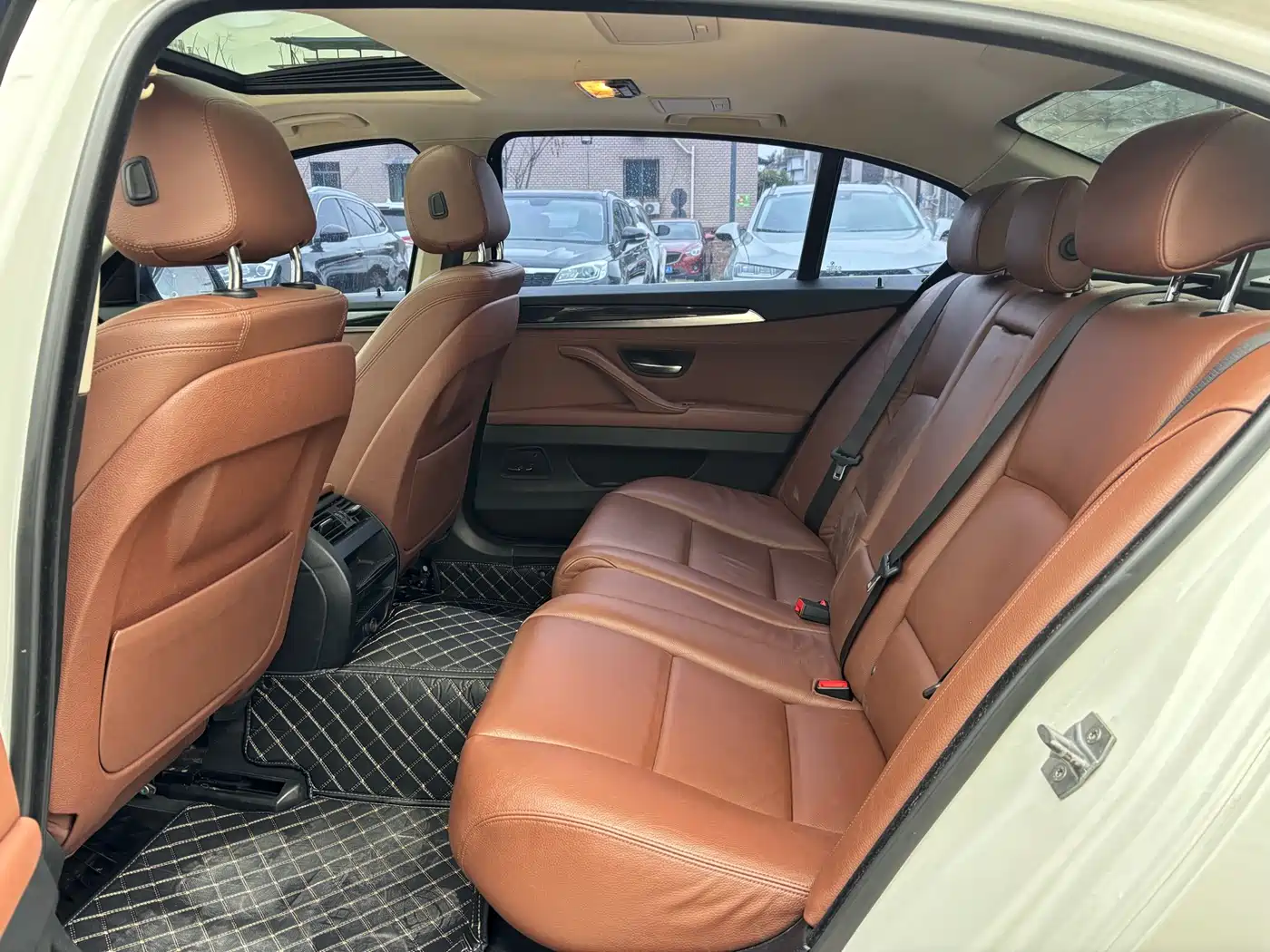 BMW 5 Series 2014 520Li Elegance фото 10