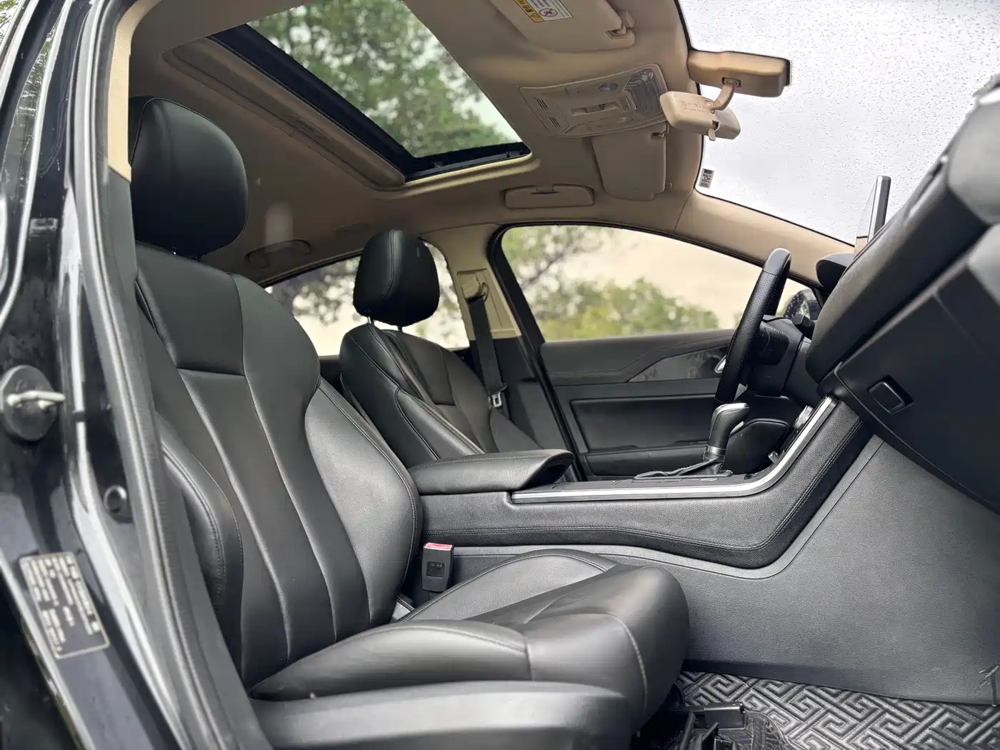 Hongqi H5 2019 30TD Style Edition фото 13