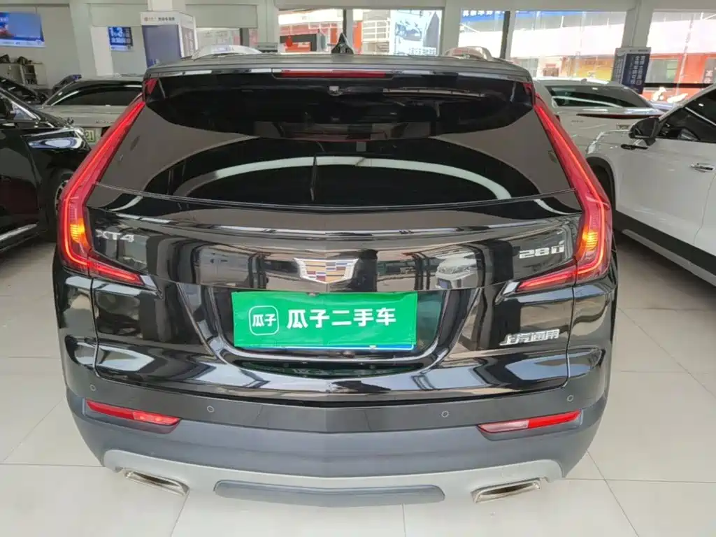 Cadillac XT4 2019 2018 28T FWD Leading Edition