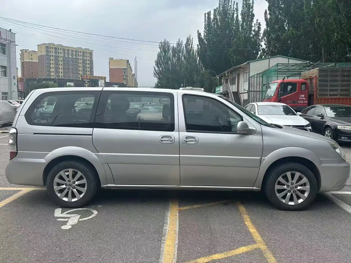 Buick GL8 2014 2.4L Classic Edition фото 3
