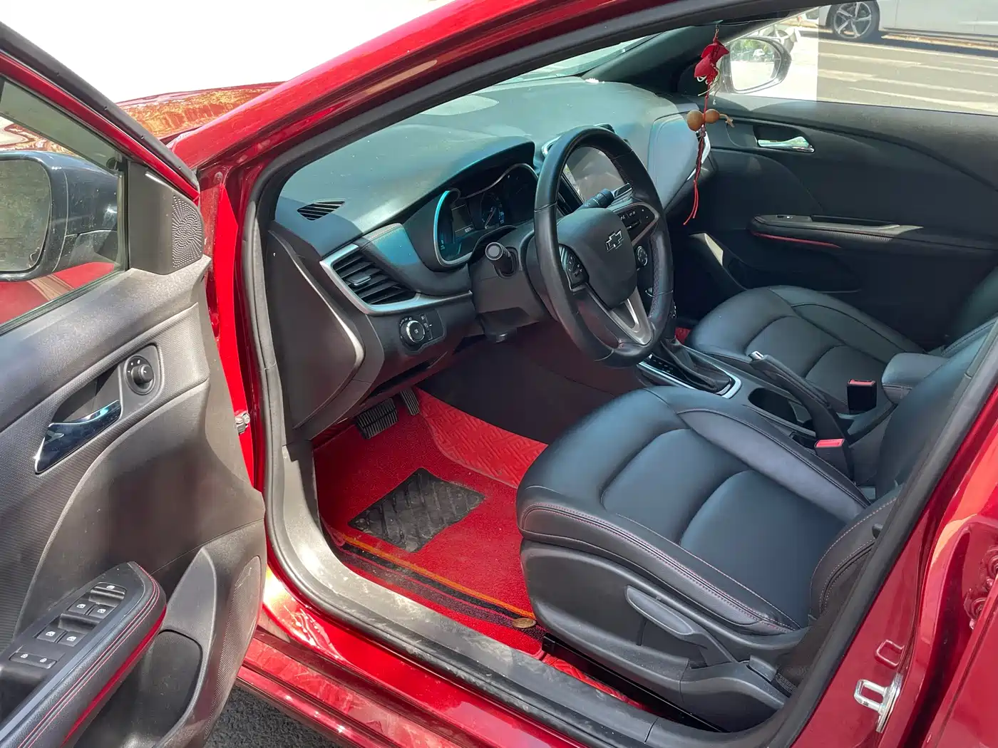 Chevrolet Monza 2019 RS 330T Auto Smooth Edition China VI фото 5