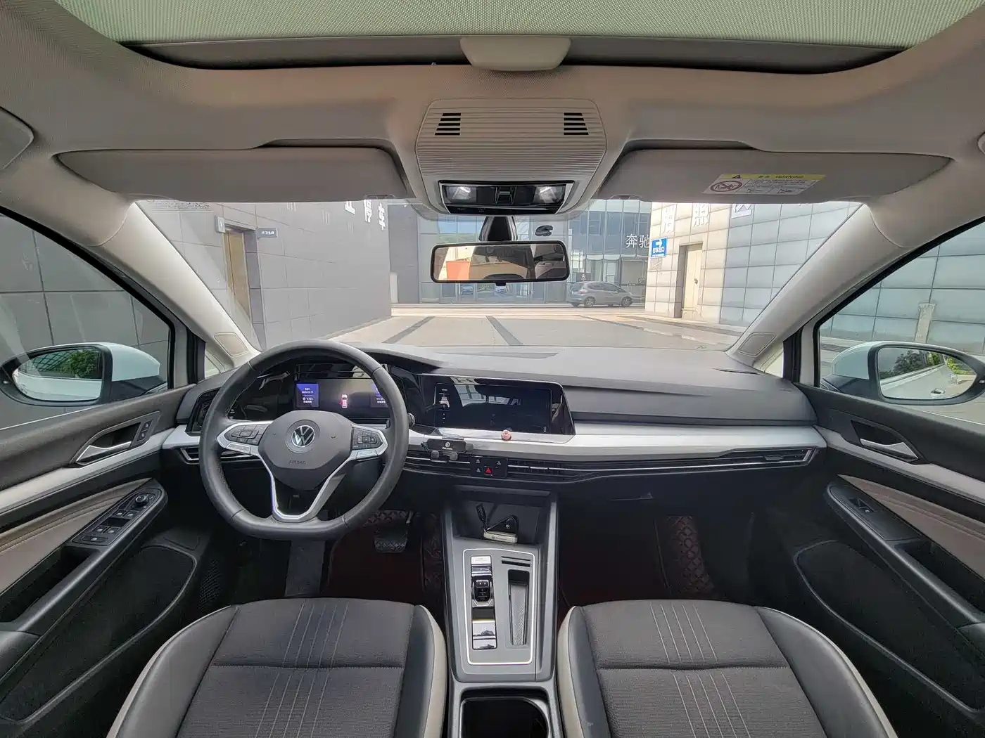 Volkswagen Golf 2023 280TSI DSG Pro фото 5