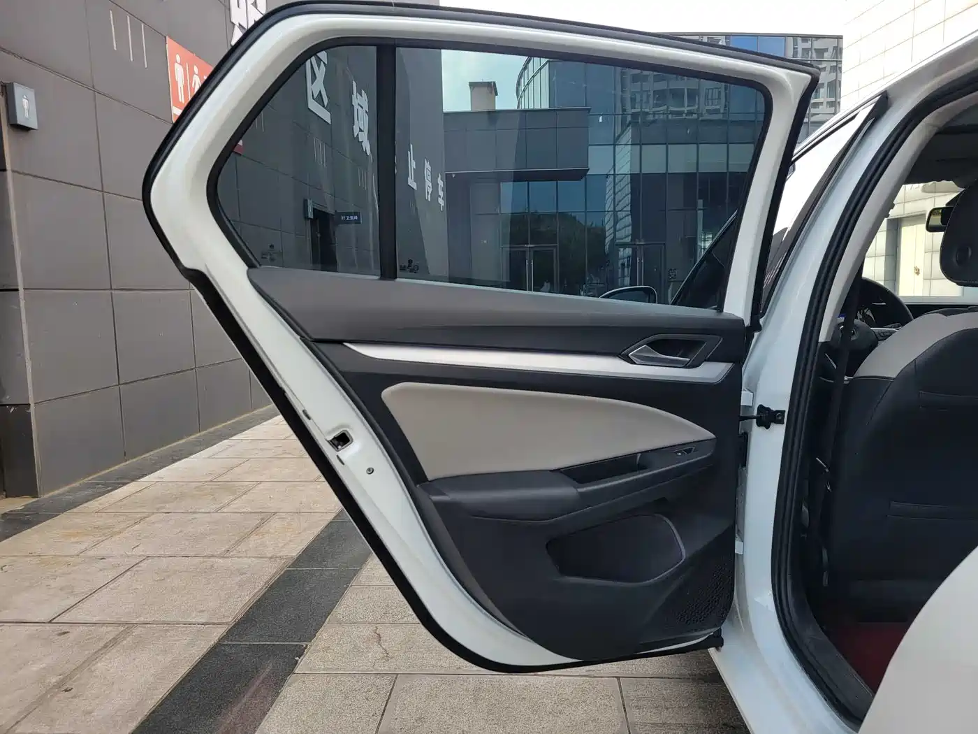 Volkswagen Golf 2023 280TSI DSG Pro фото 16