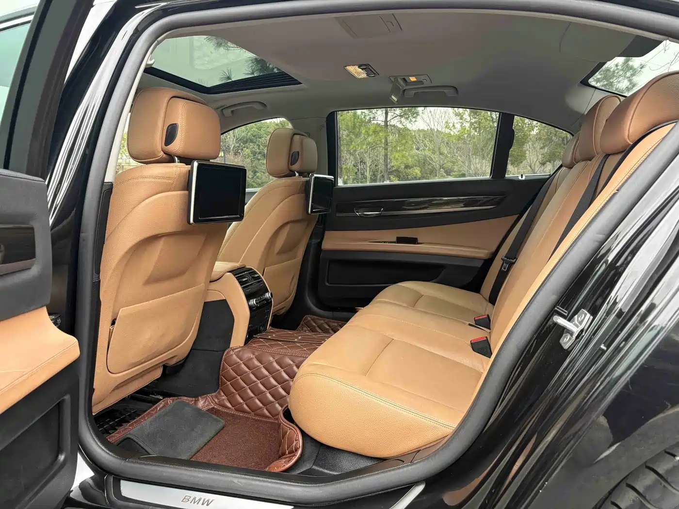 BMW 7 Series 2014 730Li Premium фото 16