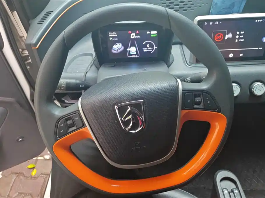 BAOJUN E100