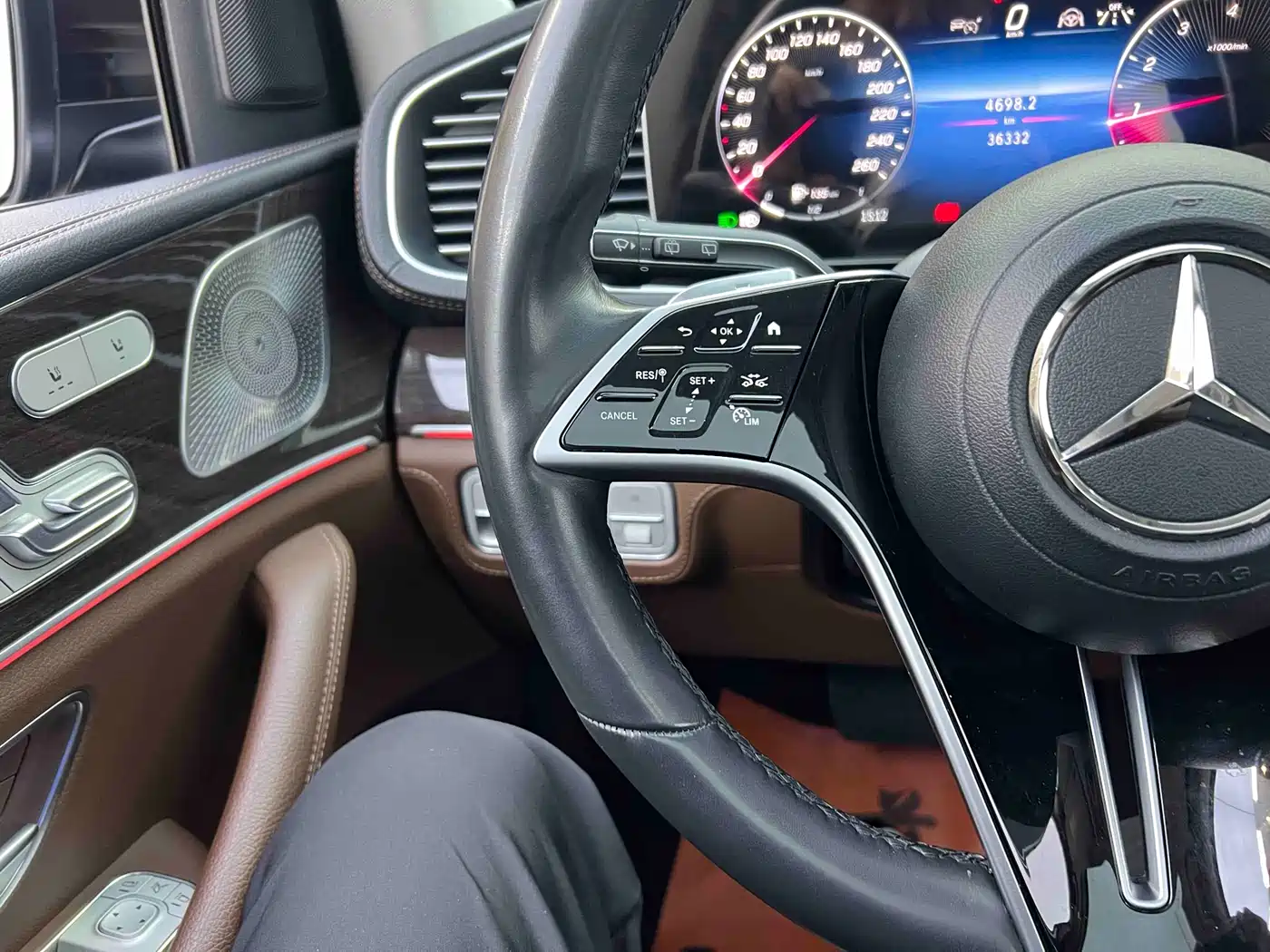 Mercedes-Benz GLE 2024 GLE 350 4MATIC Fashion фото 13