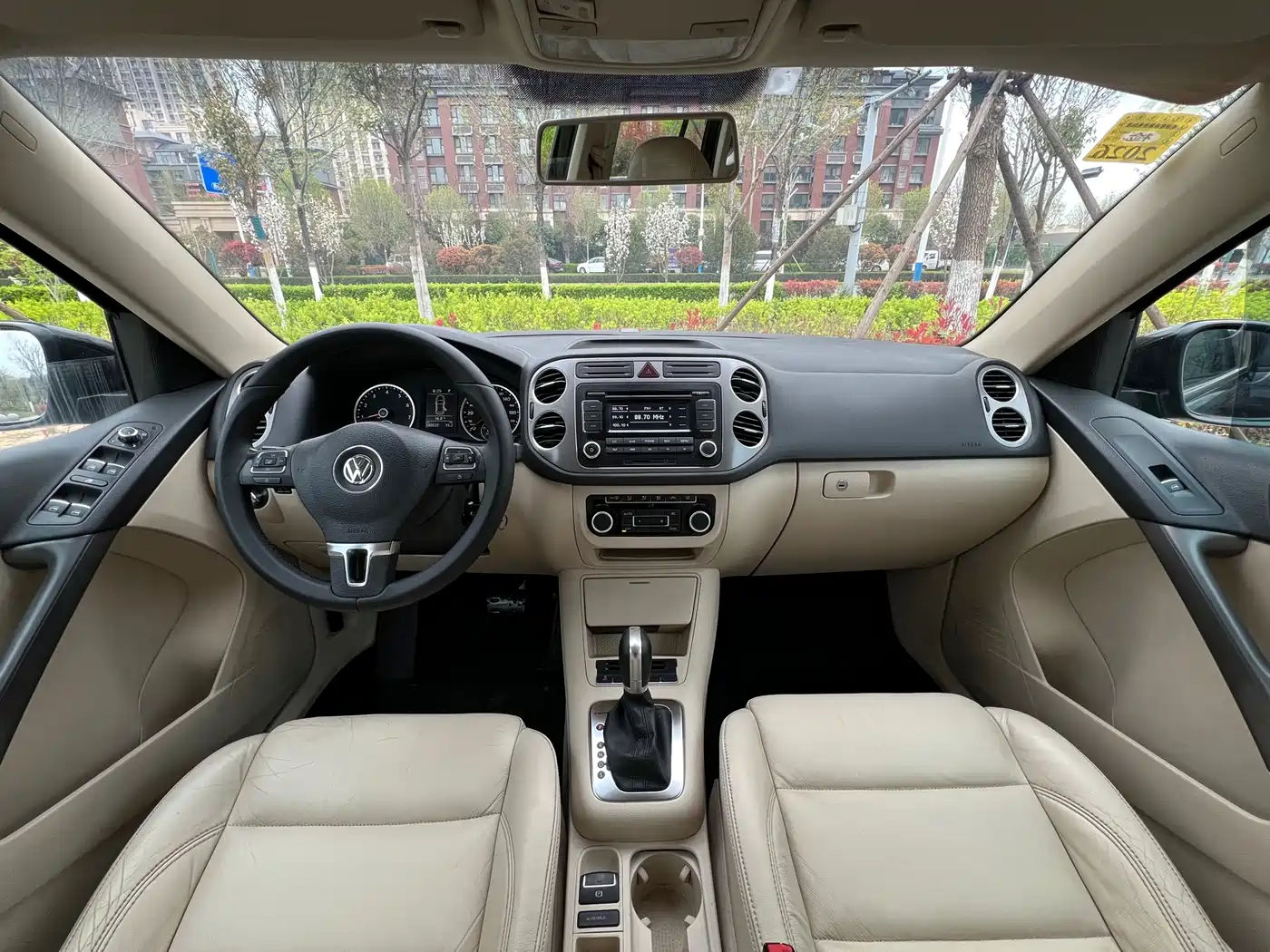 Volkswagen Tiguan 2012 1.8TSI Automatic 4WD Trend Edition фото 11