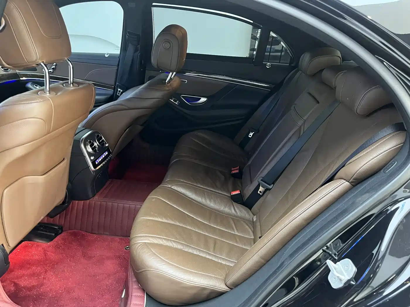 Mercedes-Benz S-Class 2016 S 320 L Business Edition фото 8