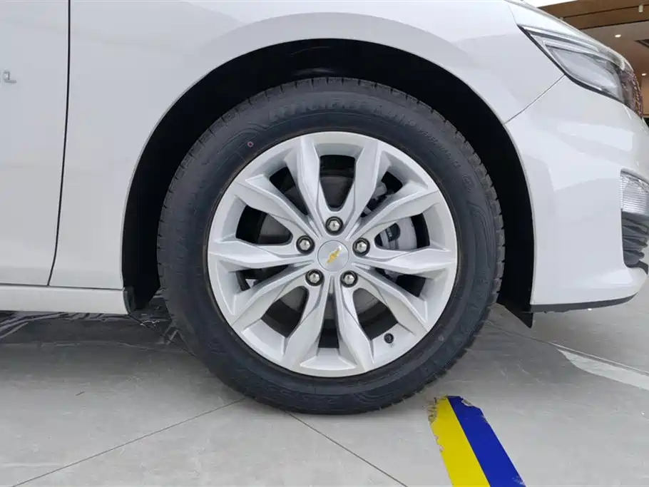 CHEVROLET MAI RUIBAO XL