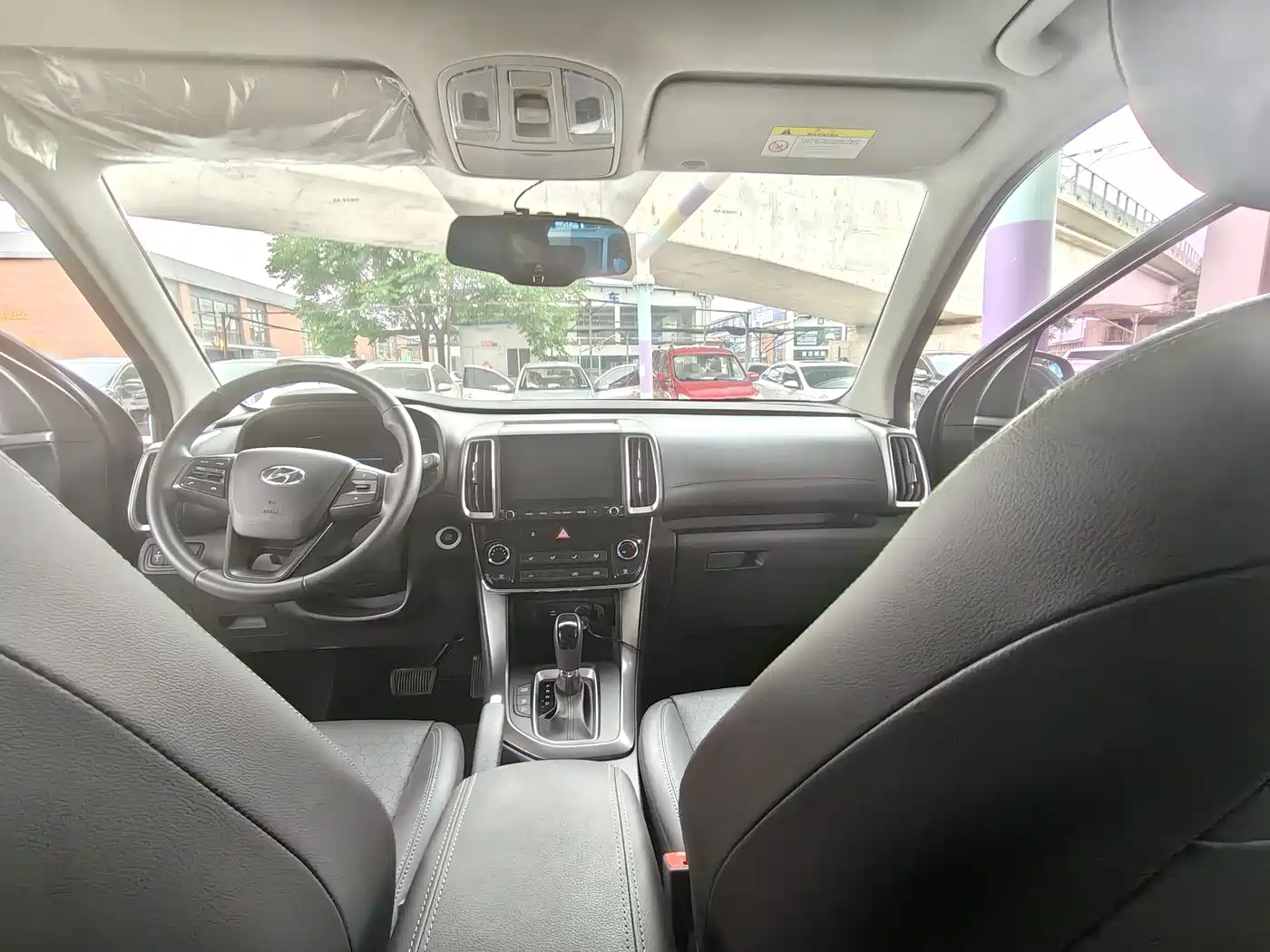 Hyundai Beijing Hyundai ix35 2018 2.0L Automatic 2WD Zhiyong·Enjoyment Edition фото 6