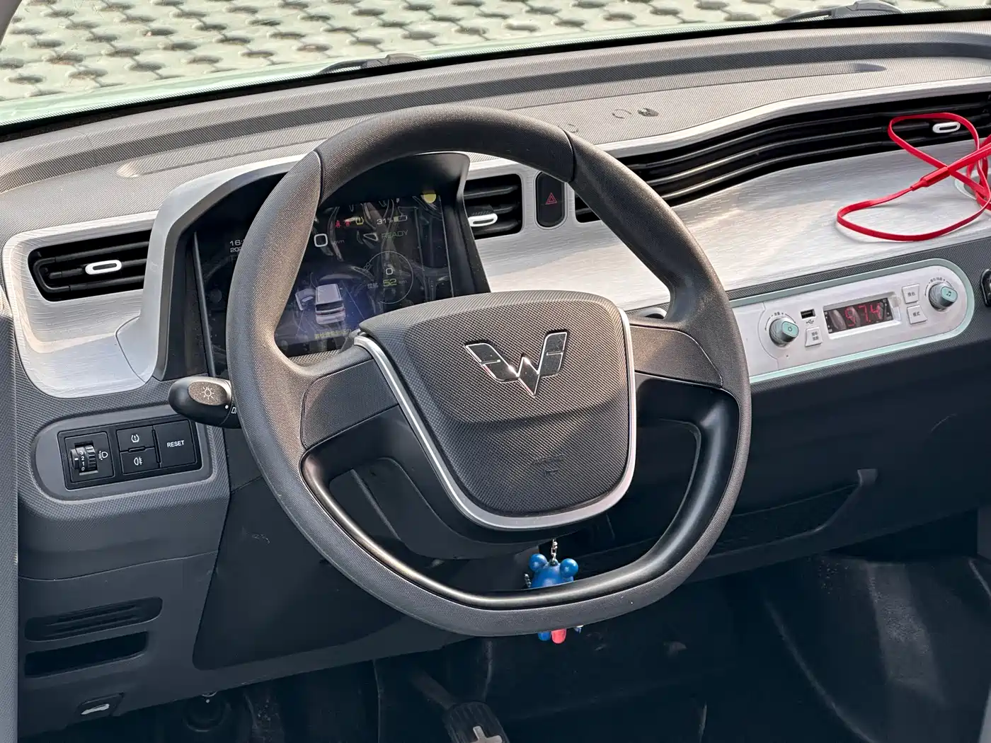 WULING AUTOMOBILE HONGGUANG MINIEV