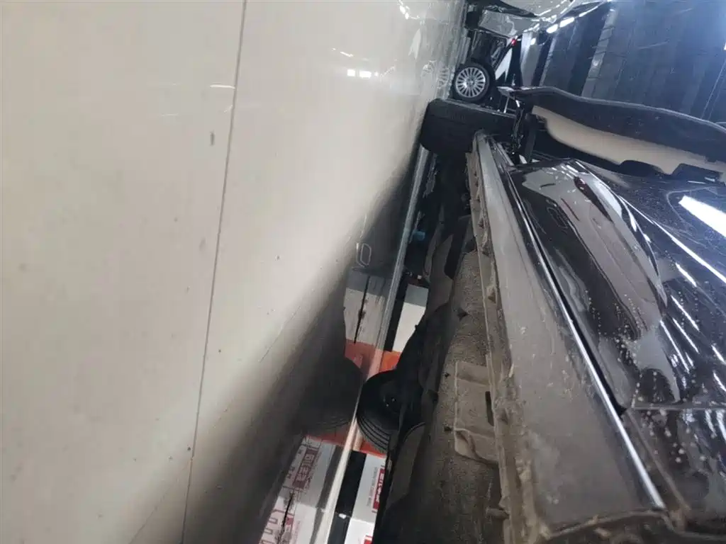 Buick GL8 2017 ES 28T Comfort Type China V фото 21