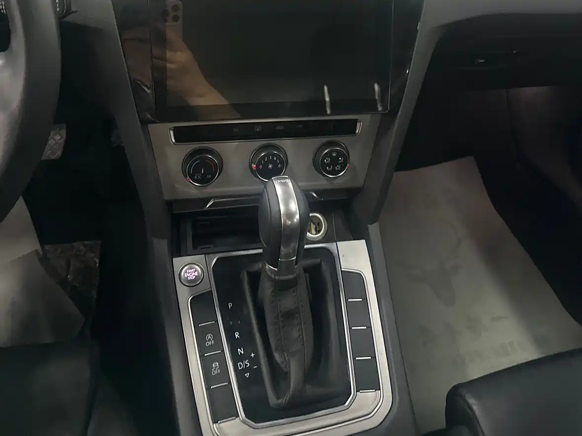 Volkswagen Magotan 2018 280TSI DSG Comfort фото 13