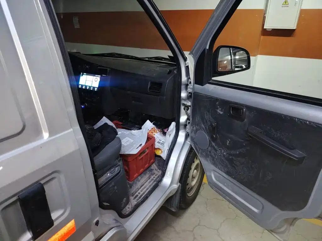Wuling Motors Wuling Rongguang 2025 2021 1.5L Extended Basic Windowless Van 2-Seater L3C