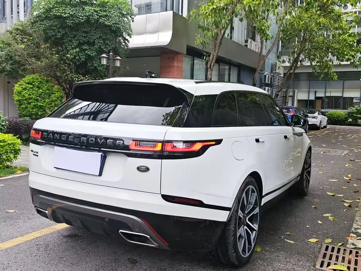 Land Rover Range Rover Velar 2017 P380 R-DYNAMIC SE фото 6