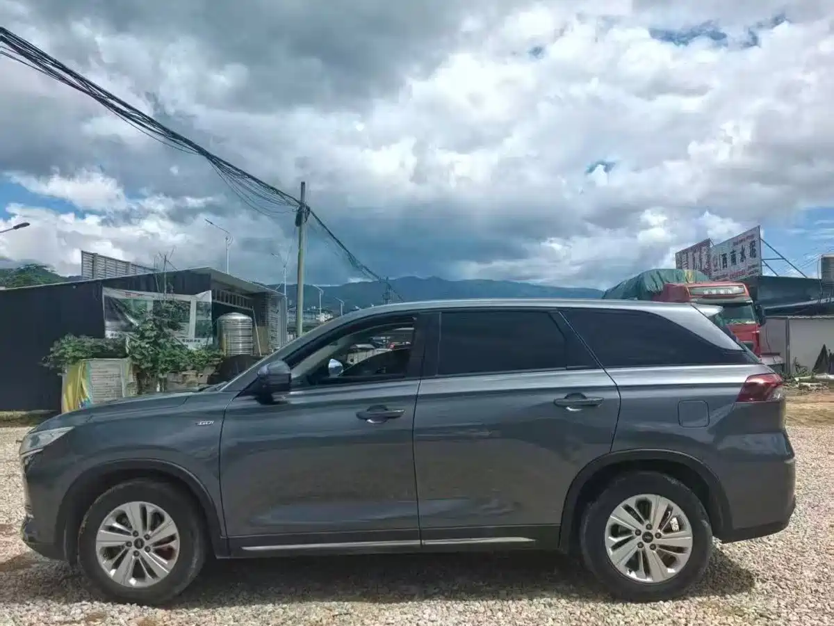 Photo 4 - Changan Oshan X7
