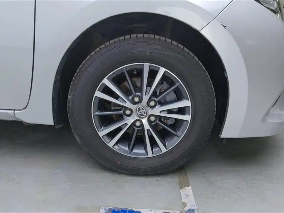 Toyota Levin 2014 1.6G CVT Elite Edition фото 6