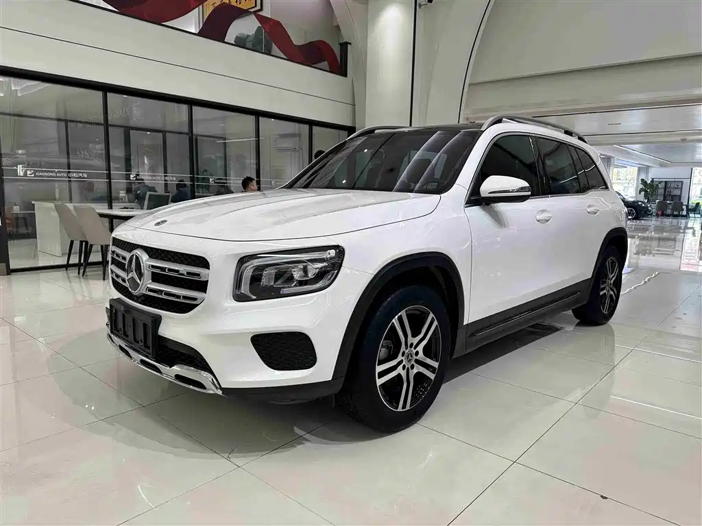 MERCEDES-BENZ GLB