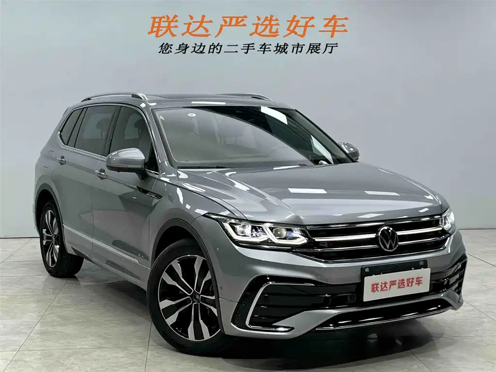 Volkswagen Tiguan L 2022 380TSI Automatic 4WD R-Line Flagship 7-Seater фото 24